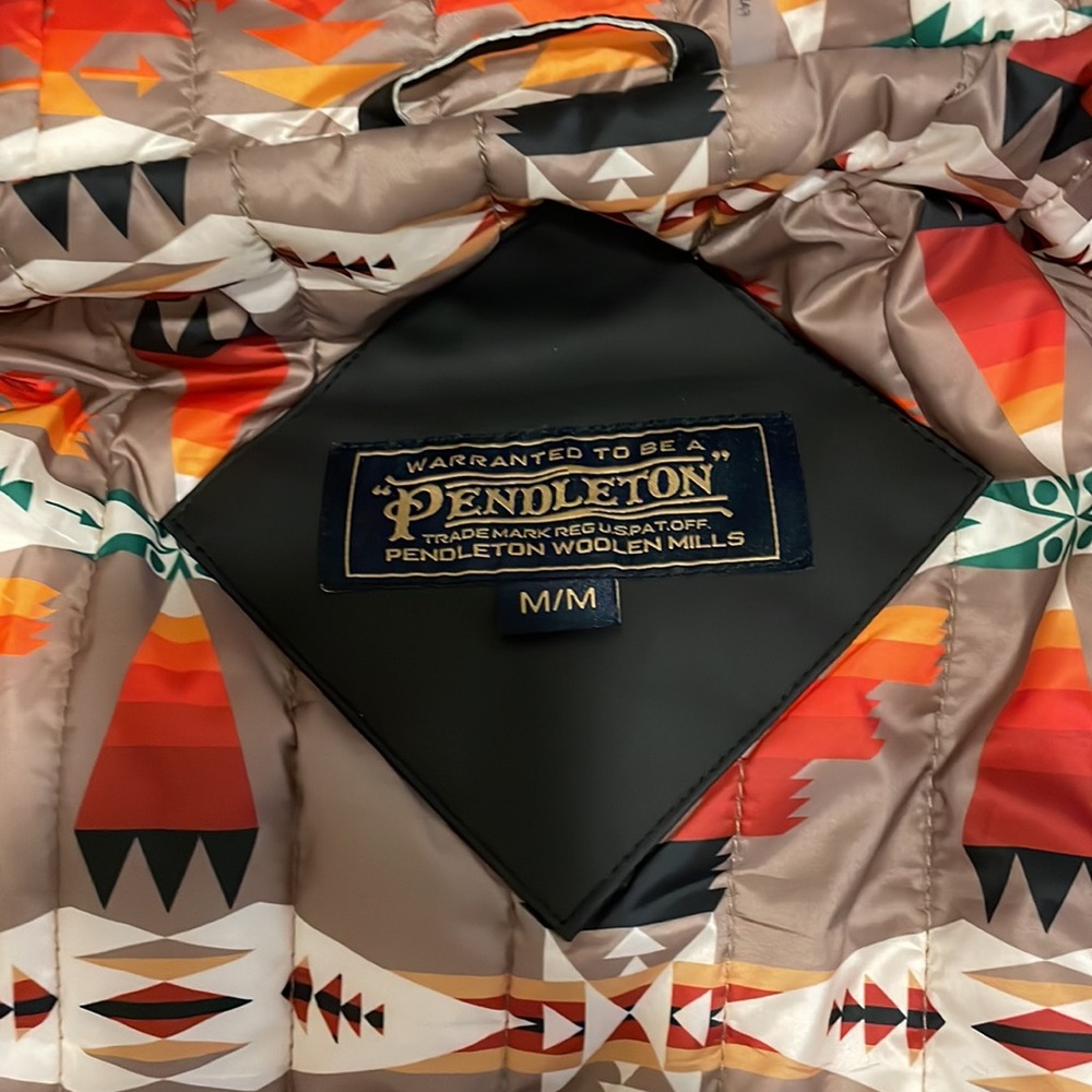 Pendleton Rain Coat - Only Worn 1 Singular Time. - image 4